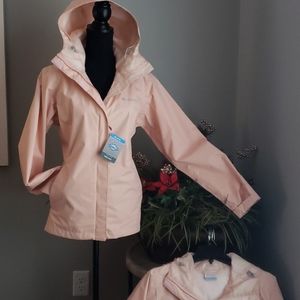 NWOT COLUMBIA WOMEN ARCADIA IIWINDBREAKER